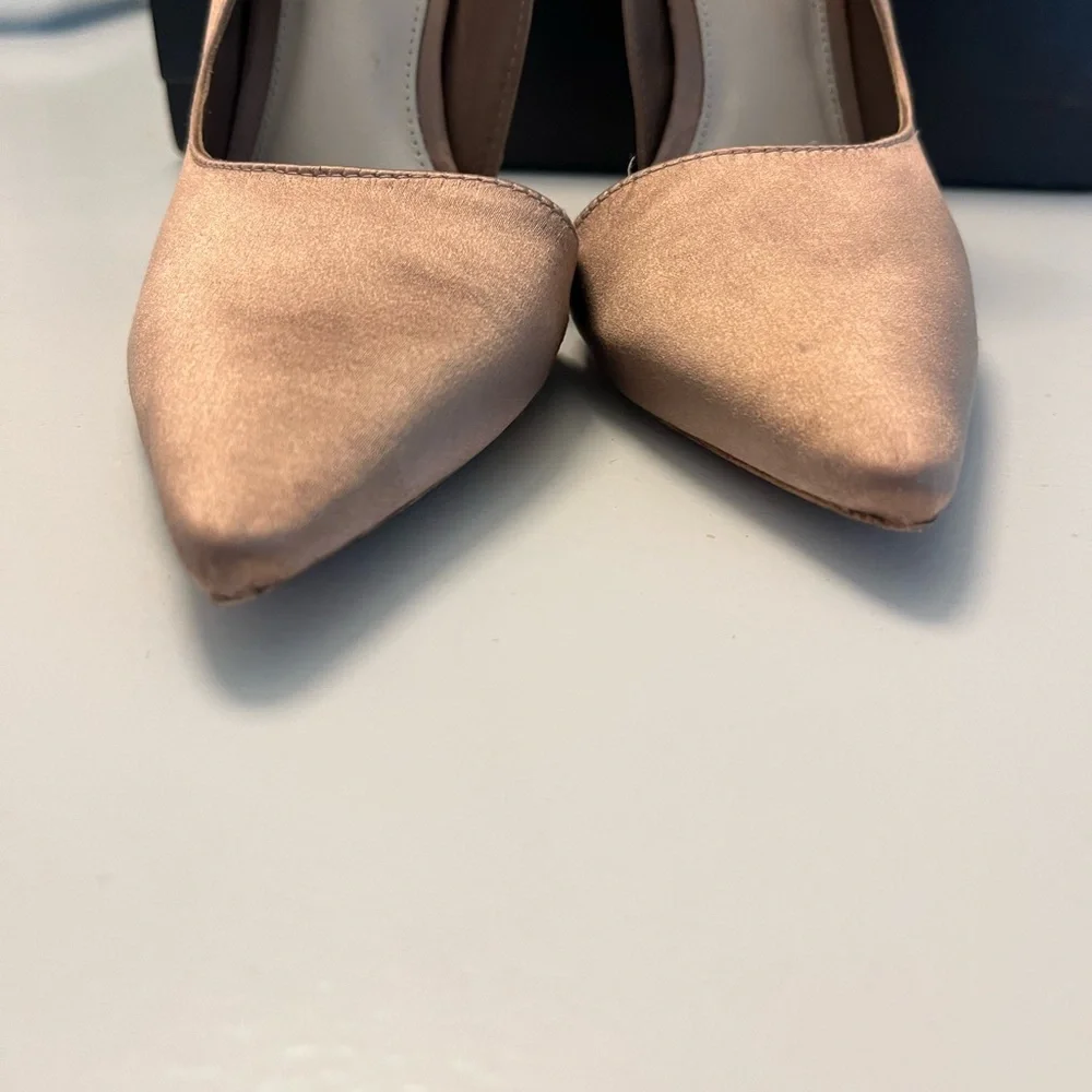 Herve Leger nude light pink neutral satin pointed point toe heels pumps … - Picture 3 of 10